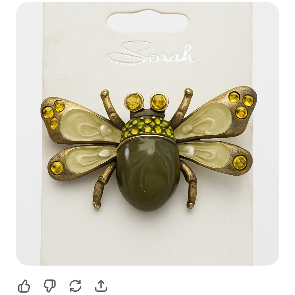 Sarah Coventry Gold and Olive Bee Brooch